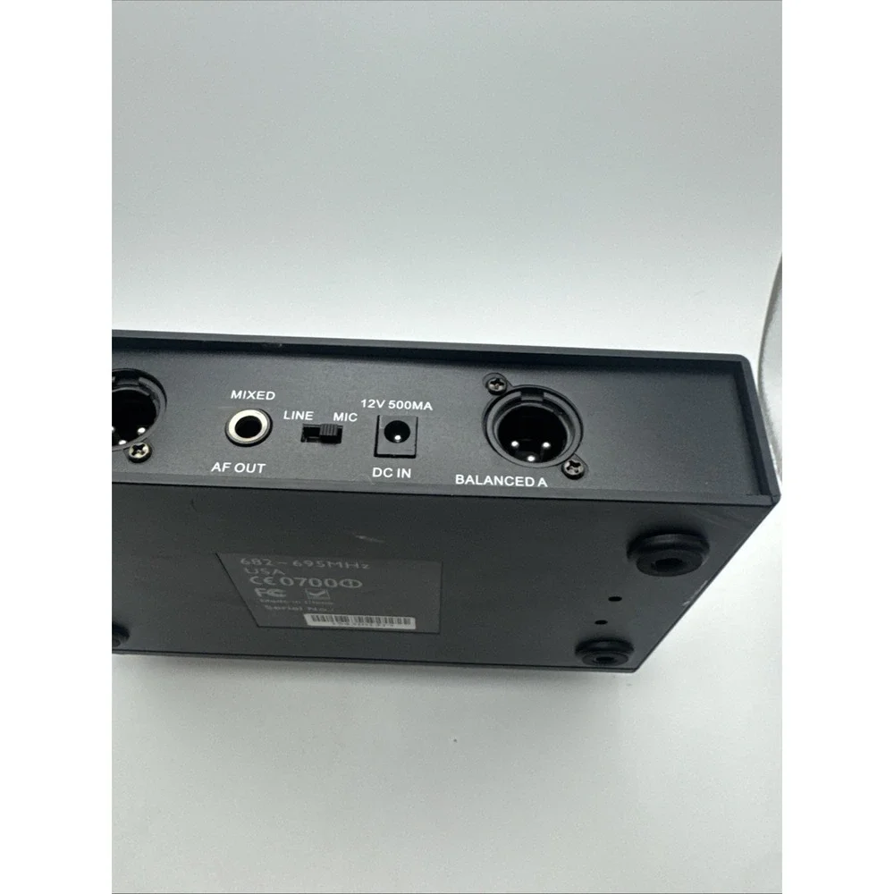 Gemini UHF-6200M Dual Channel Handheld UHF Wireless System